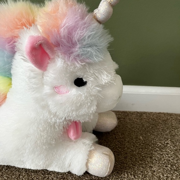 FAO Swartz Unicorn Color Changing Light Up Music Stuffed Animal - Picture 3 of 13